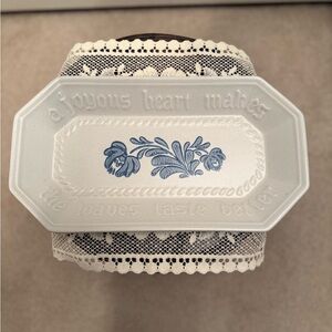 Pfaltzgraff Yorktowne Loaf Tray